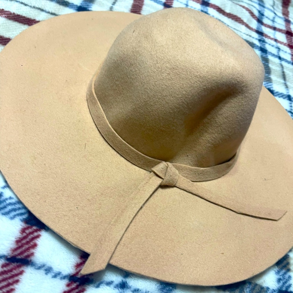 Fall hat
